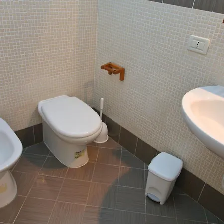 Porto Salvo Apartment