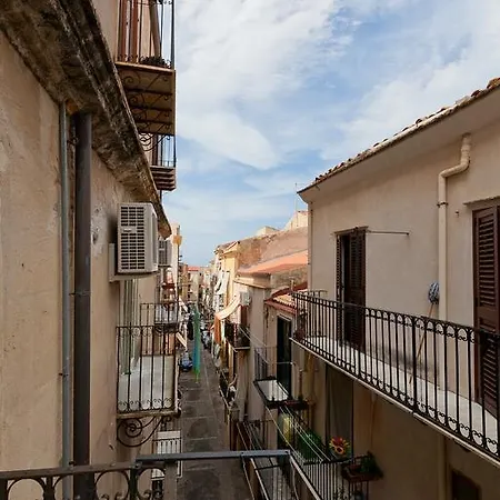 Porto Salvo - By Vacation Service Cefalù