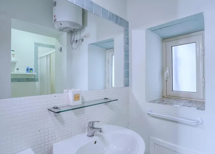 Apartman Porto Salvo - By Vacation Service *