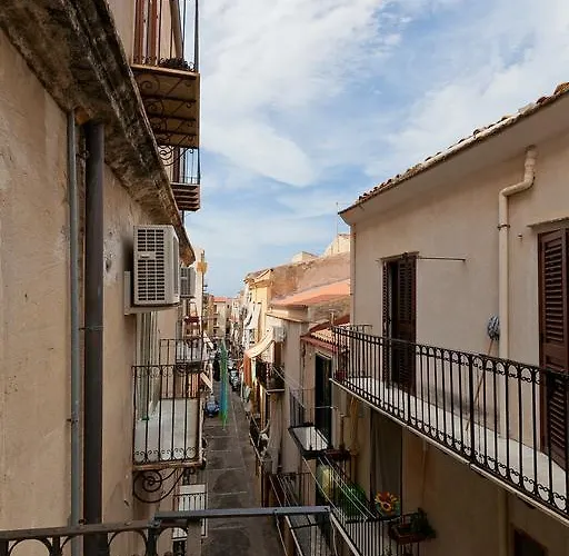 Porto Salvo - By Vacation Service Cefalù